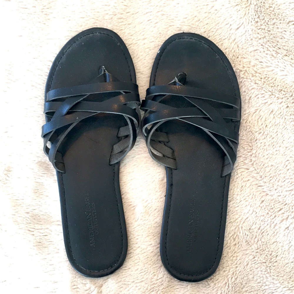 GUC black sandals